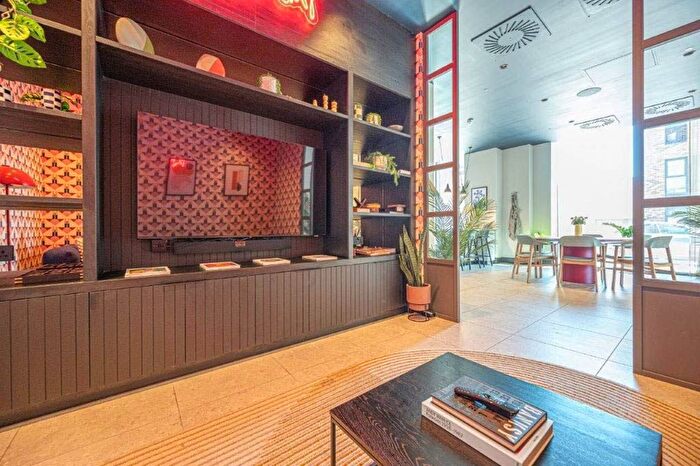 Studio To Rent In Uncle Colindale, Colindale, London, NW9