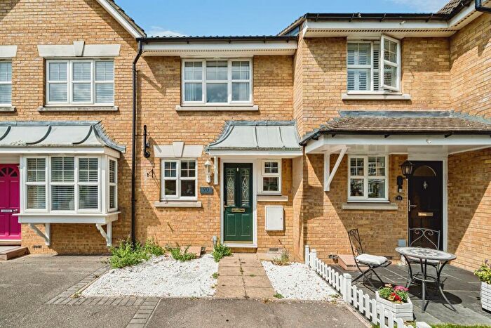 2 Bedroom Terraced House For Sale In Friarscroft Way, Aylesbury, HP20
