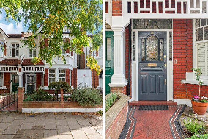 5 Bedroom Semi-detached House For Sale In Foster Road, London, W4