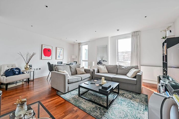 1 Bedroom Flat For Sale In John Donne Way, Greenwich, London, SE10