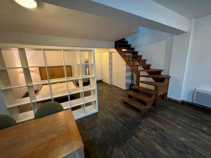 Studio To Rent In Stoke Newington High Street, London, N16