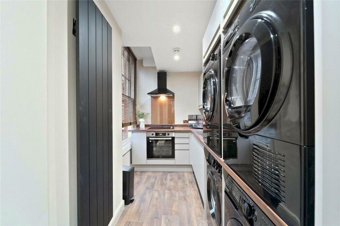 Studio To Rent In E High Street, Hucknall, Nottingham, Nottinghamshire, NG15