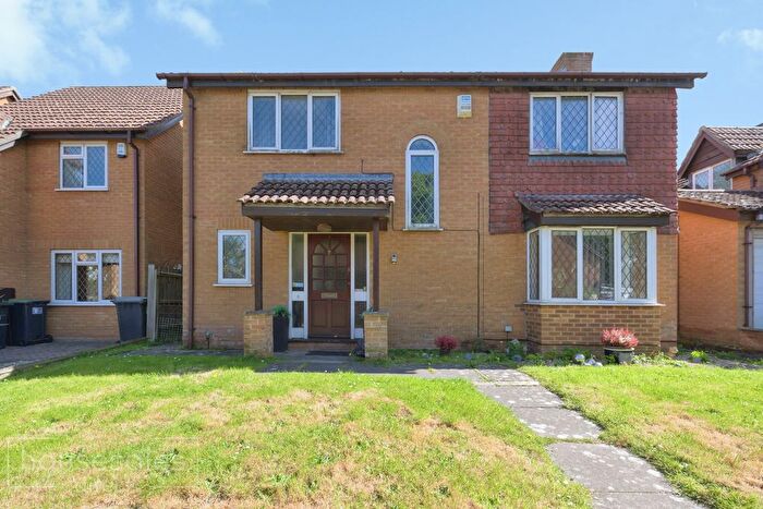 4 Bedroom Detached House For Sale In Trentham Close, Bournemouth, BH7