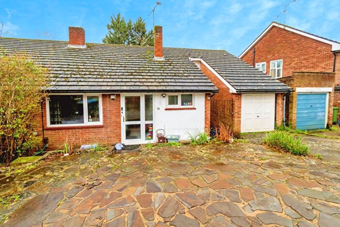 5 Bedroom Semi Detached House For Sale In The Parkway, Southampton, Hampshire, SO16