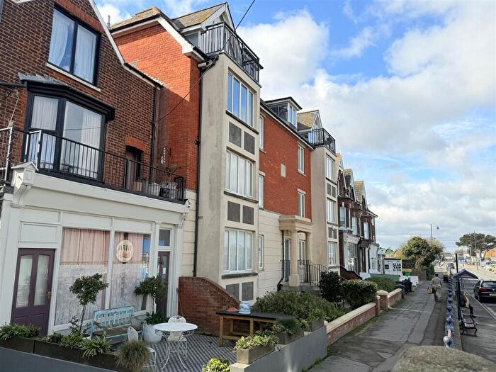 1 Bedroom Apartment For Sale In Tower Parade, Whitstable, CT5