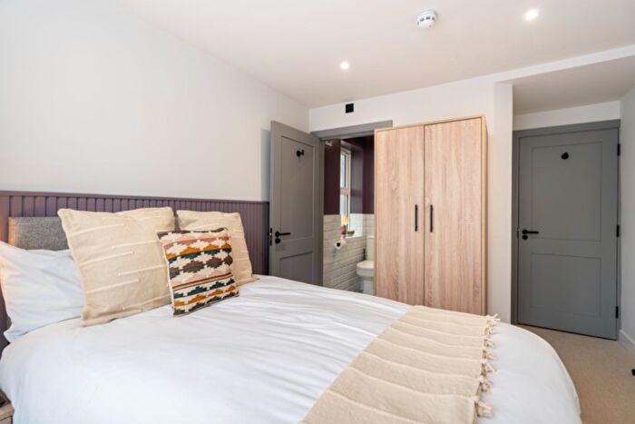 1 Bedroom Terraced House To Rent In Priory Road, Exeter, Devon, EX4