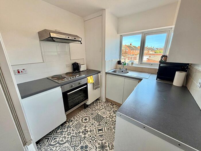 2 Bedroom Flat To Rent In Mountfield Drive, Nottingham, NG5