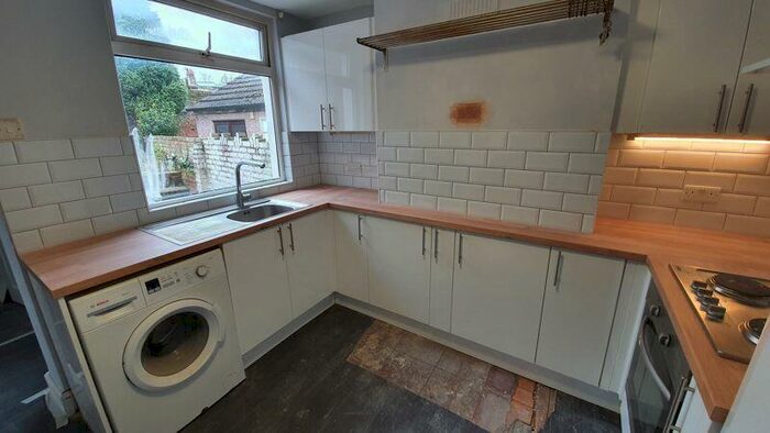 2 Bedroom Terraced House To Rent In Brewery Road, Plumstead London, SE18