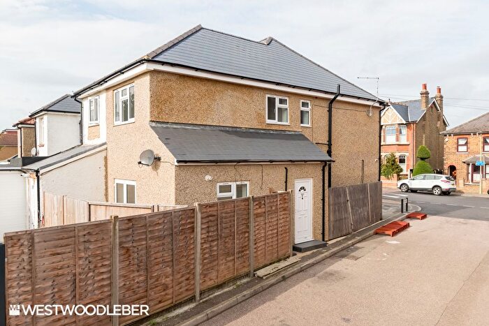 2 Bedroom Mews To Rent In Rye Road, Hoddesdon, EN11