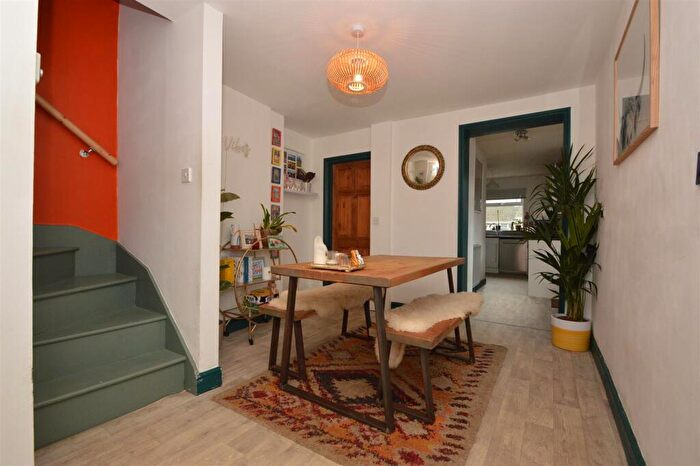 2 Bedroom Semi-Detached House For Sale In Haylands, Ryde, PO33