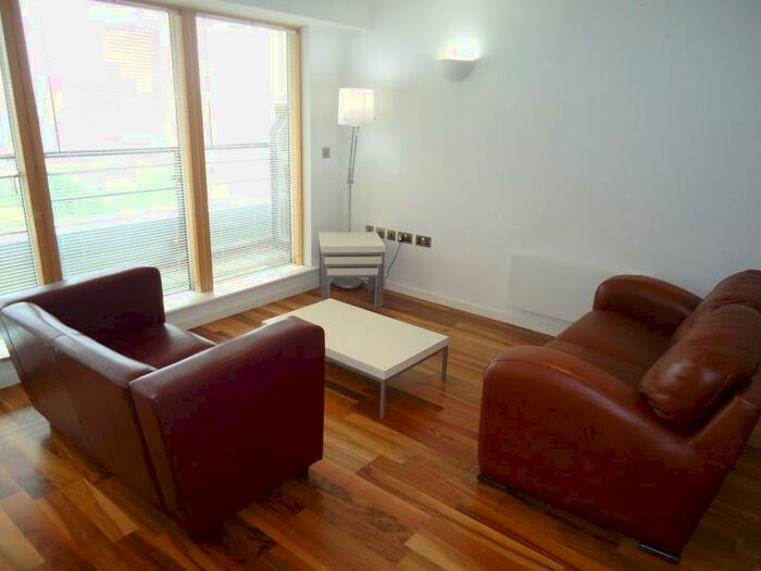 2 Bedroom Apartment To Rent In Whitehall Waterfront, Riverside Way, LS1