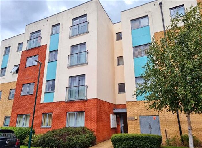 2 Bedroom Flat To Rent In Admiral Drive, Stevenage, SG1