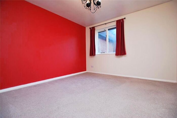 1 Bedroom Terraced House To Rent In Weybrook Drive, Guildford, Surrey, GU4