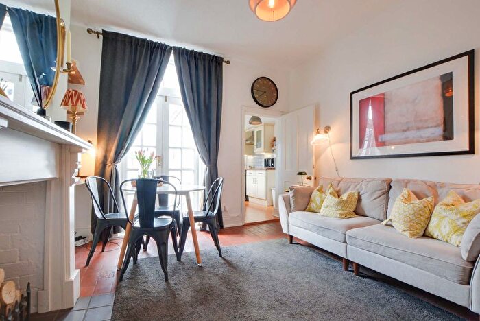 4 Bedroom Terraced House For Sale In Aylestone Road, Aylestone, Leicester, LE2