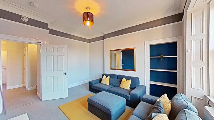 3 Bedroom Flat To Rent In Roseburn Place, Edinburgh, Midlothian, EH12