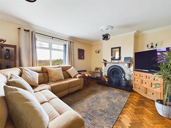 2 Bedroom Detached Bungalow For Sale In Imperial Avenue, Gedling, Nottingham, NG4