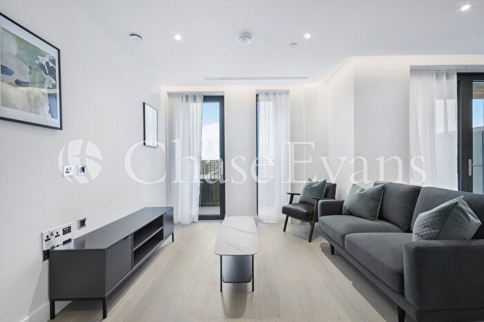 1 Bedroom Flat To Rent In Paragon Square, Clerkenwell, London, WC1X