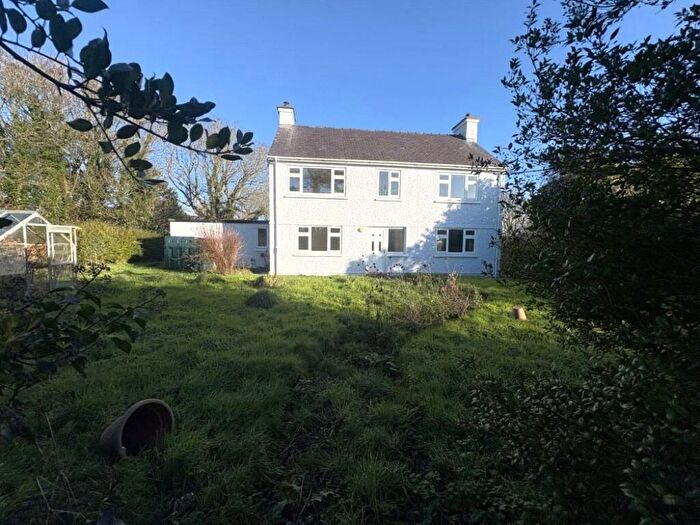 4 Bedroom Detached House For Sale In Yr Hen Rectory, Llangadwaladr, Anglesey, LL62