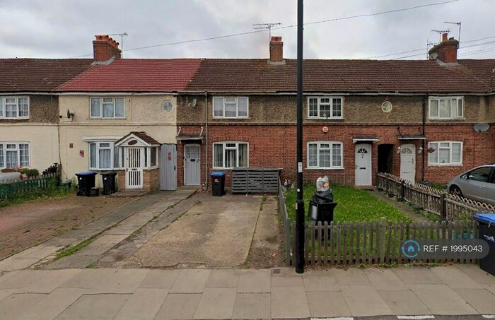 1 Bedroom Flat To Rent In Ground Floor, Enfield, EN3