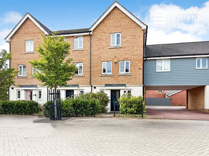 3 Bedroom End Of Terrace House For Sale In Lima Way, Peterborough, Cambridgeshire, PE2