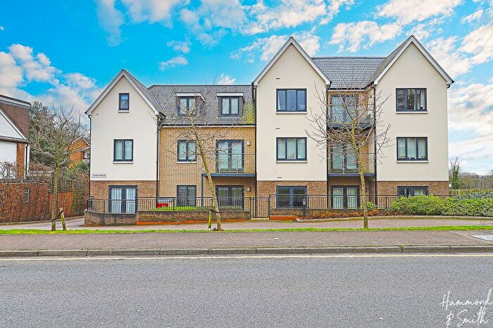 2 Bedroom Flat To Rent In Centre Drive, Linden House, CM16