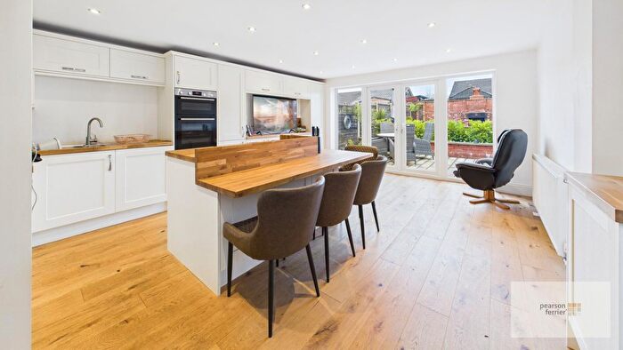 2 Bedroom Semi Detached House For Sale In Wolstenholme Avenue, Limefield, Bury, BL9