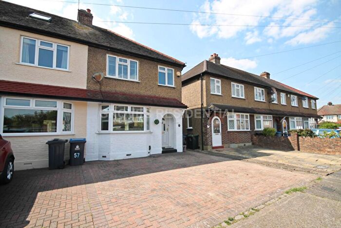 3 Bedroom End Of Terrace House To Rent In Ronelean Road, Surbiton, KT6