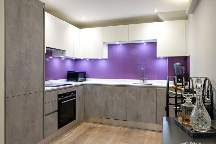 2 Bedroom Flat For Sale In Eagle Wharf Court, Lafone Street, London, SE1