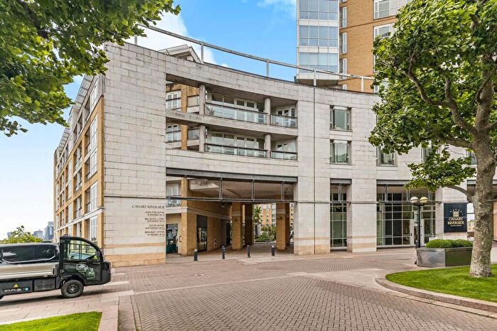 1 Bedroom Flat For Sale In Hanover House, Westferry Circus, E14