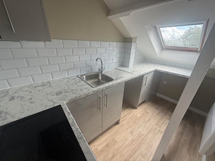 1 Bedroom Apartment To Rent In West Parade, Grimsby, Lincolnshire, DN31