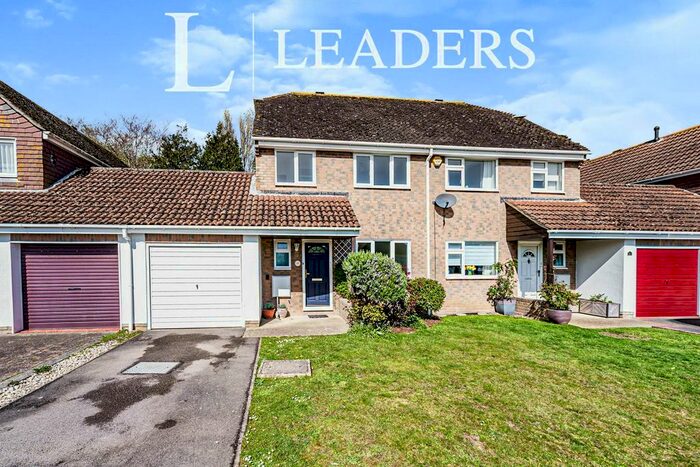 3 Bedroom Semi-Detached House To Rent In Rucrofts Close, Bognor Regis, PO21