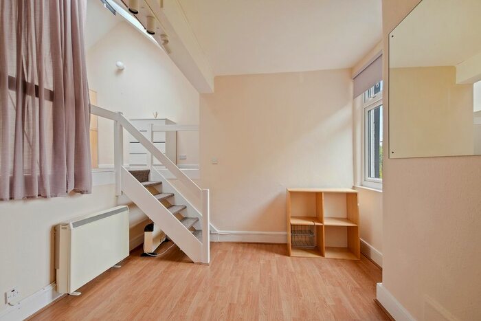 1 Bedroom Flat To Rent In Hornsey Lane Gardens, Highgate, N6