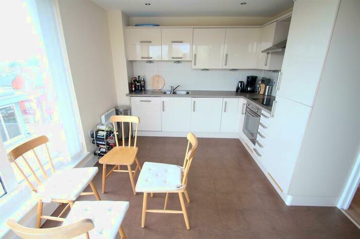 2 Bedroom Penthouse To Rent In Coxhill Way, Aylesbury, HP21