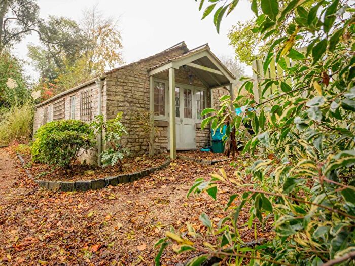 1 Bedroom Detached House To Rent In Loves Hill, Timsbury, BA2