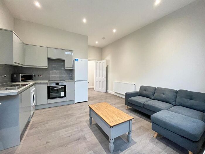 1 Bedroom Flat To Rent In Flat, Victoria Road, Sheffield, S10