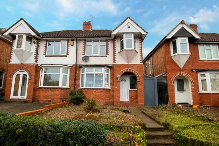 3 Bedroom Semi-Detached House To Rent In Gibbins Road, Selly Oak, Birmingham B29