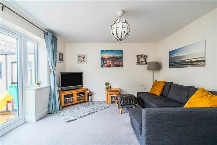 2 Bedroom House To Rent In Bottle Kiln Rise, Brierley Hill, DY5