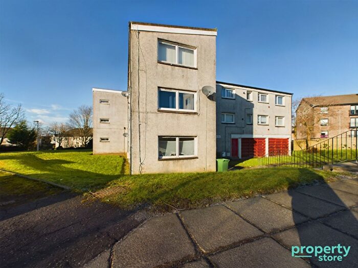2 Bedroom Flat To Rent In Kirkton Place, East Kilbride, South Lanarkshire, G74