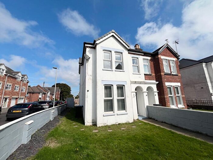 2 Bedroom Flat To Rent In Ashley Road, Poole, BH14