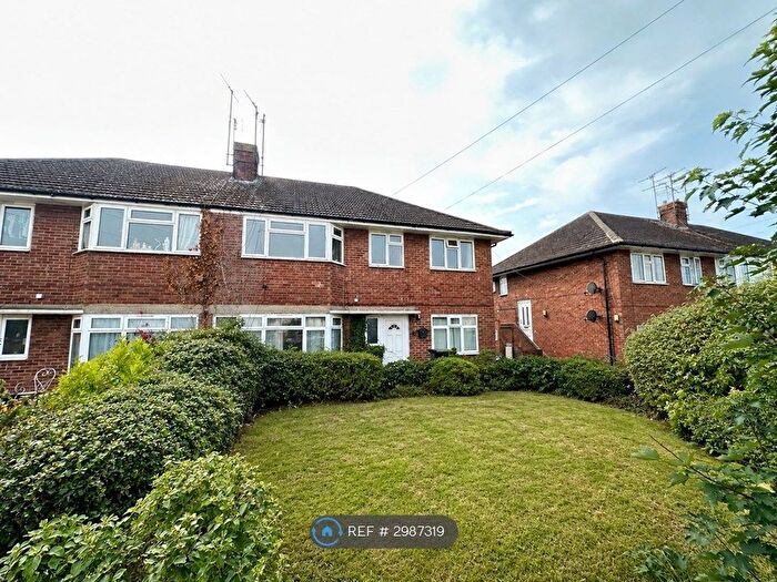 2 Bedroom Maisonette To Rent In Gloucester Crescent, Rushden, NN10