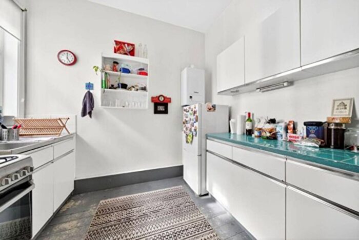 1 Bedroom Flat To Rent In Lansdowne Way, Stockwell, London, SW8