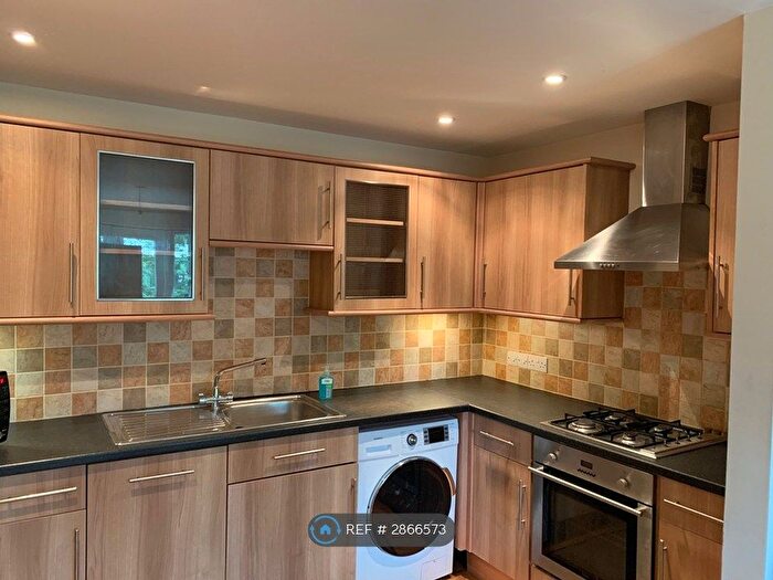 1 Bedroom Flat To Rent In Hounslow, Hounslow, TW4