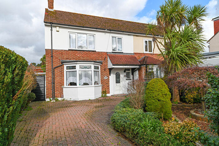 3 Bedroom Semi-Detached House For Sale In Braemar Avenue, Drayton, PO6