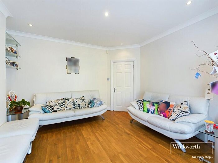 4 Bedroom Semi-Detached House For Sale In Stag Lane, Kingsbury, London, NW9