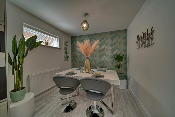 4 Bedroom Detached House For Sale In Maddoxford Gardens, Boorley Green, SO32