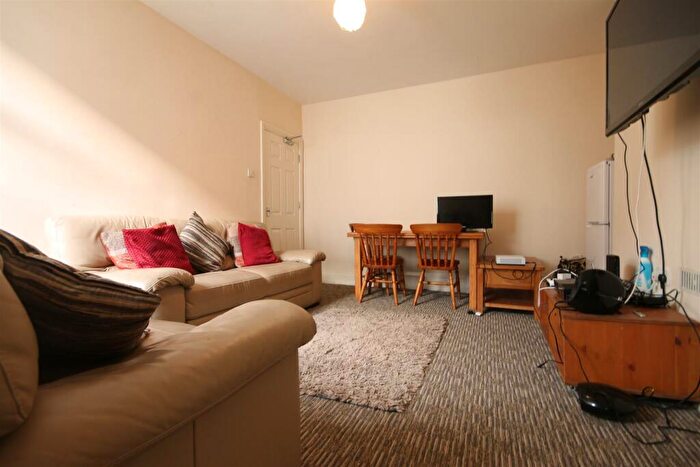5 Bedroom Maisonette To Rent In Glenthorn Road, Jesmond, NE2