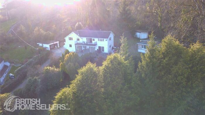 4 Bedroom Detached House For Sale In Taliaris, Llandeilo, Carmarthenshire, SA19