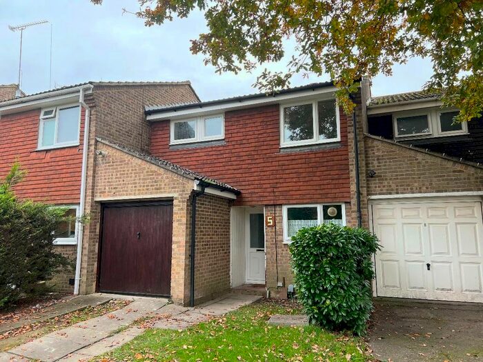 3 Bedroom Terraced House To Rent In Holmcroft, Crawley RH10
