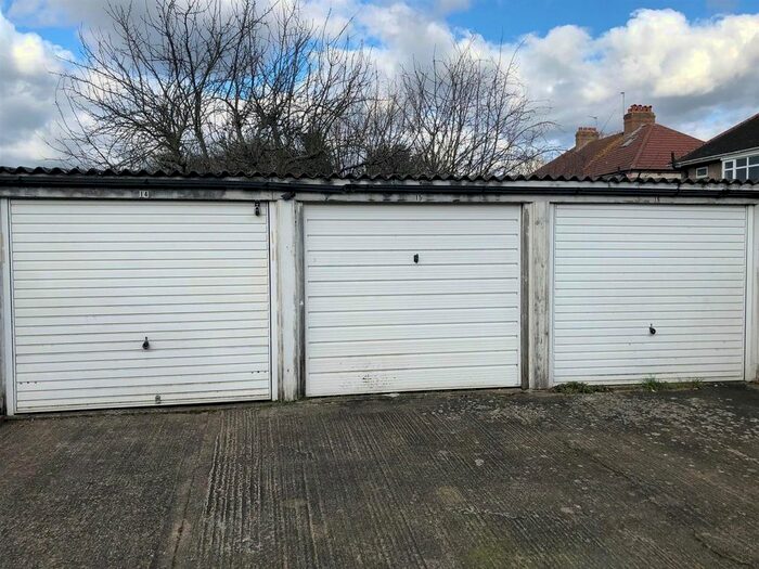 Garage / Parking To Rent In Bellegrove Road, Welling, DA16