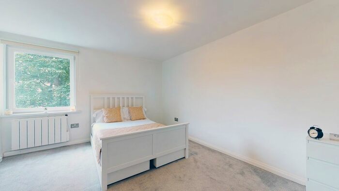 2 Bedroom Flat To Rent In Chiswick High Road, Chiswick, W4